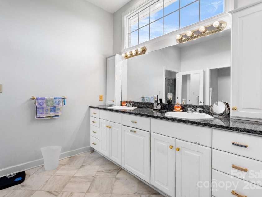 3541 Blankenship Drive, Morganton, NC 28655.  MLS# CAR4266692, YatesRealty ID 30081. 