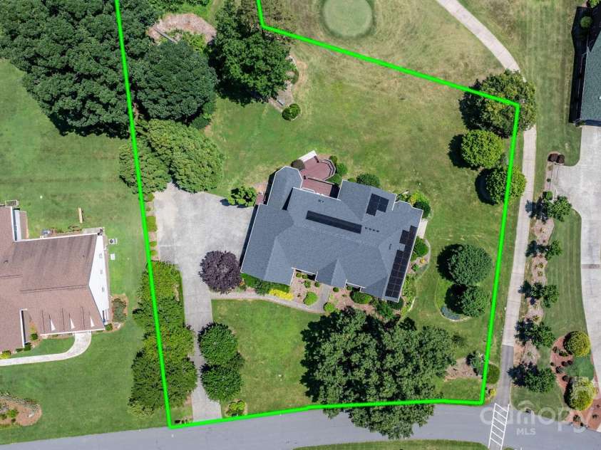 3541 Blankenship Drive, Morganton, NC 28655.  MLS# CAR4266692, YatesRealty ID 30081. 