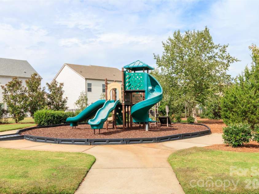 4314 Collingham Drive, Charlotte, NC 28273.  MLS# CAR4389603, YatesRealty ID 30081. 
