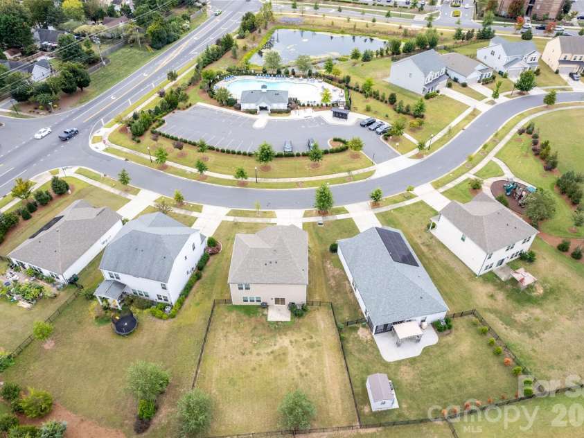 4314 Collingham Drive, Charlotte, NC 28273.  MLS# CAR4389603, YatesRealty ID 30081. 