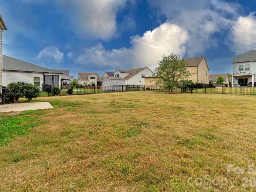 4314 Collingham Drive, Charlotte, NC 28273.  MLS# CAR4389603, YatesRealty ID 30081. 