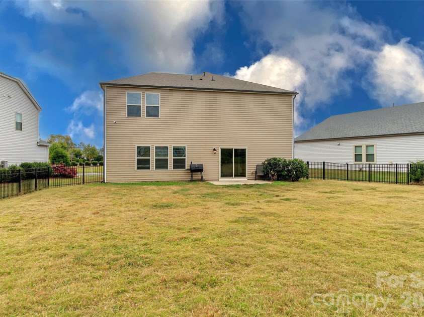 4314 Collingham Drive, Charlotte, NC 28273.  MLS# CAR4389603, YatesRealty ID 30081. 
