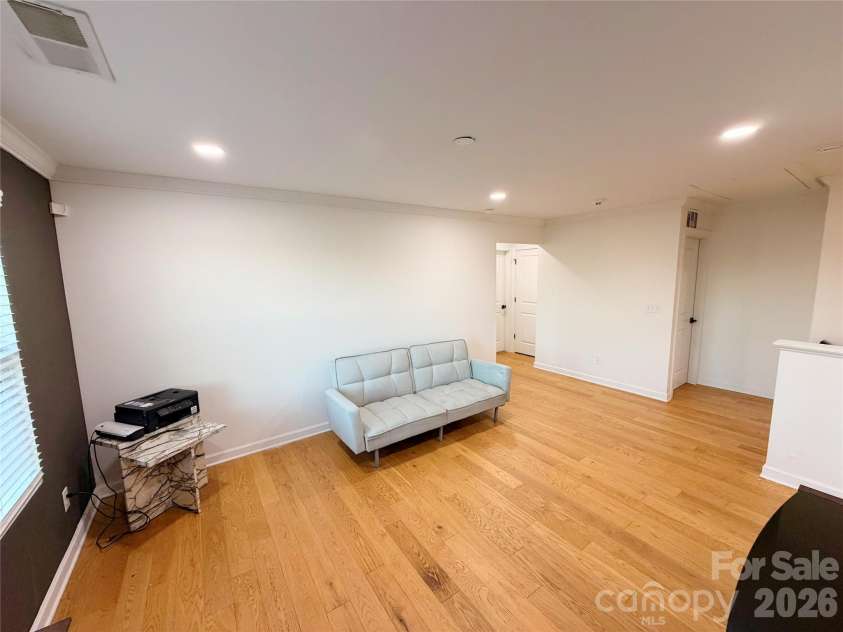 4314 Collingham Drive, Charlotte, NC 28273.  MLS# CAR4389603, YatesRealty ID 30081. Loft Upper