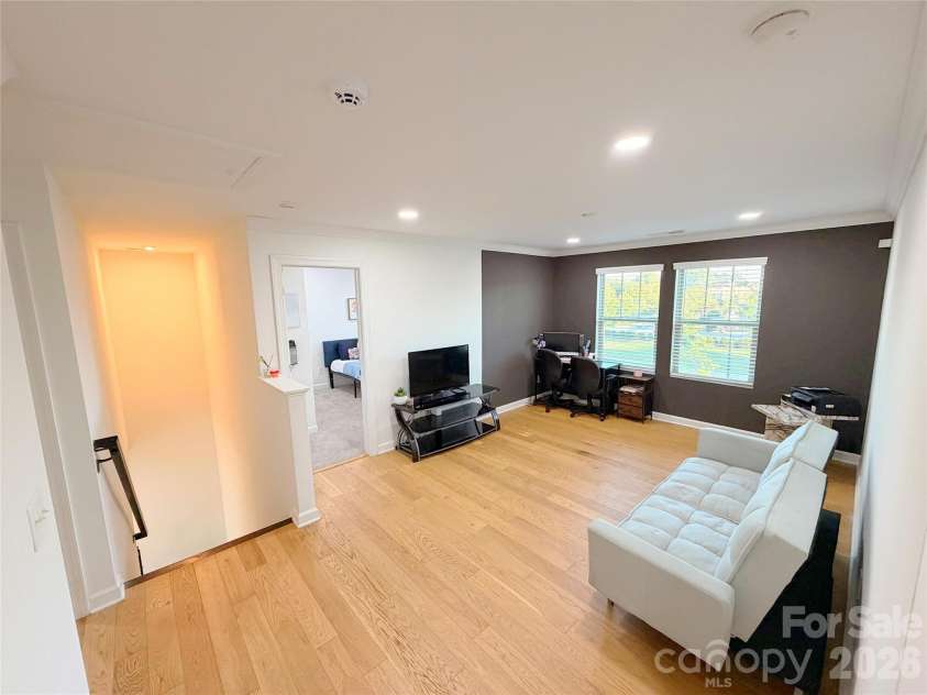 4314 Collingham Drive, Charlotte, NC 28273.  MLS# CAR4389603, YatesRealty ID 30081. Loft Upper