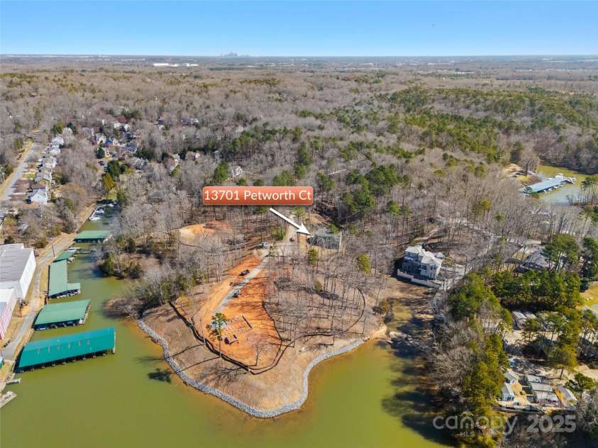 13701 Petworth Court, Charlotte, NC 28278.  MLS# CAR4226412, YatesRealty ID 30082. 