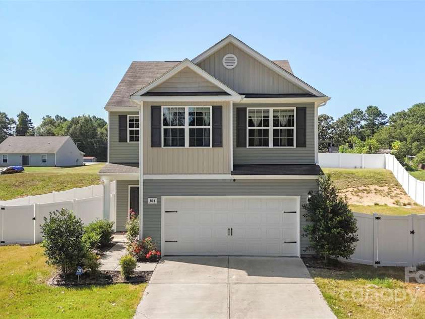 304 Ware Street, Kings Mountain, NC 28086.  MLS# CAR4282123, YatesRealty ID 30083. 