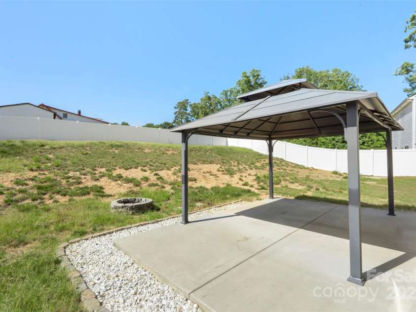 304 Ware Street, Kings Mountain, NC 28086.  MLS# CAR4282123, YatesRealty ID 30083. 