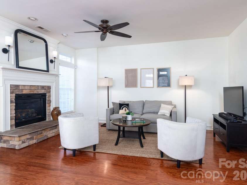 438 Magnolia Street, Davidson, NC 28036.  MLS# CAR4368147, YatesRealty ID 30083. 