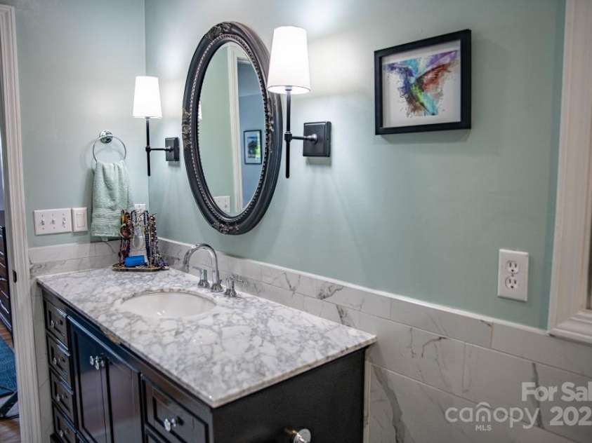 36 Lynx Drive, Black Mountain, NC 28711.  MLS# CAR4281070, YatesRealty ID 30084. 