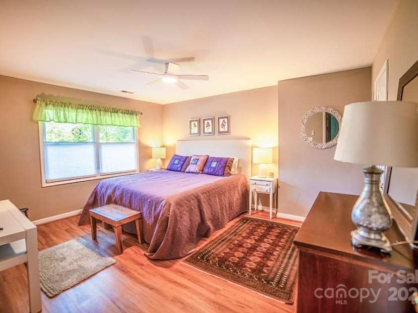 36 Lynx Drive, Black Mountain, NC 28711.  MLS# CAR4281070, YatesRealty ID 30084. 