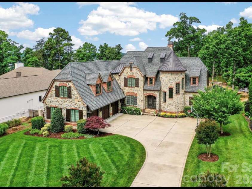 444 Bay Harbour Road, Mooresville, NC 28117.  MLS# CAR4387322, YatesRealty ID 30084. 