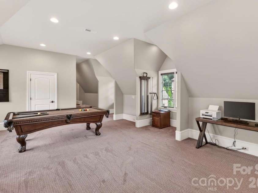 444 Bay Harbour Road, Mooresville, NC 28117.  MLS# CAR4387322, YatesRealty ID 30084. 