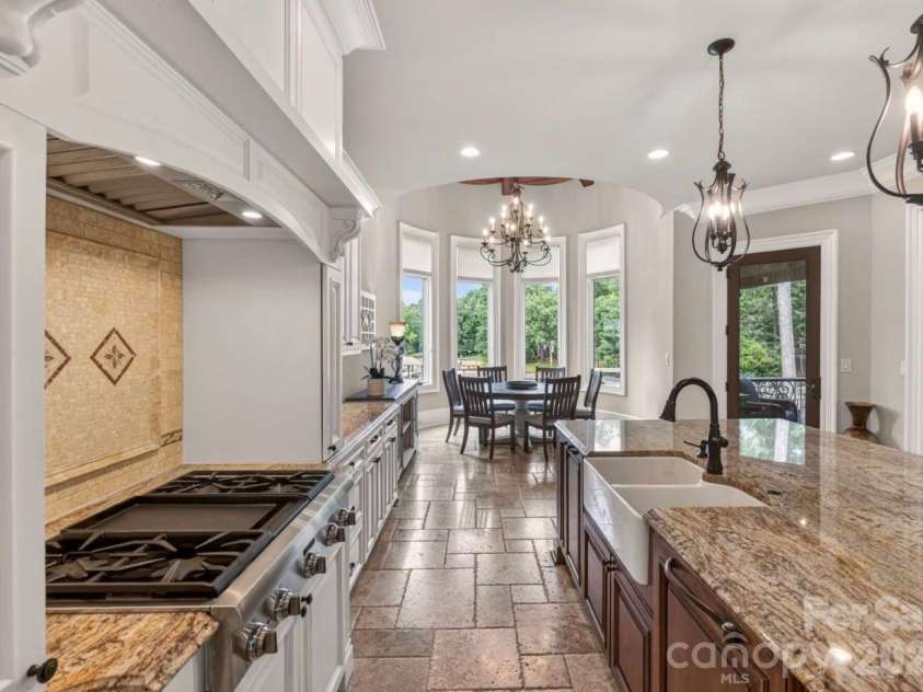 444 Bay Harbour Road, Mooresville, NC 28117.  MLS# CAR4387322, YatesRealty ID 30084. 