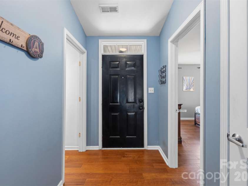 4313 Bubbling Brook Court, Charlotte, NC 28278.  MLS# CAR4391824, YatesRealty ID 30085. 