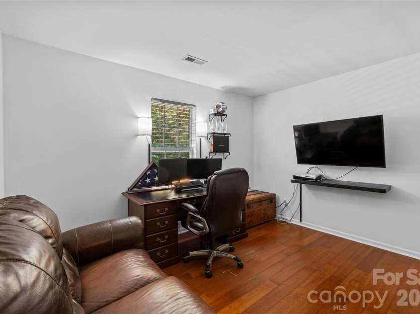 4313 Bubbling Brook Court, Charlotte, NC 28278.  MLS# CAR4391824, YatesRealty ID 30085. 