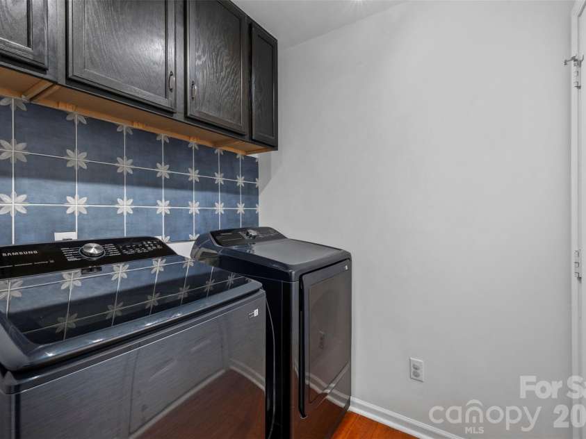 4313 Bubbling Brook Court, Charlotte, NC 28278.  MLS# CAR4391824, YatesRealty ID 30085. 