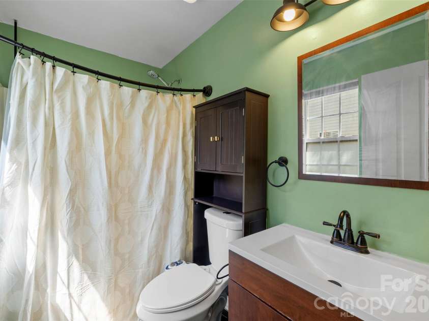 4313 Bubbling Brook Court, Charlotte, NC 28278.  MLS# CAR4391824, YatesRealty ID 30085. 