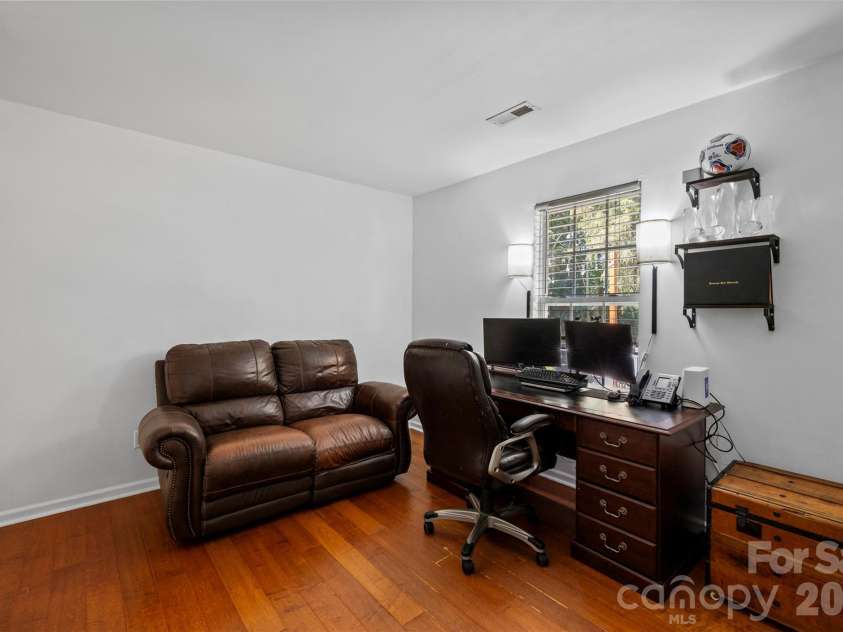 4313 Bubbling Brook Court, Charlotte, NC 28278.  MLS# CAR4391824, YatesRealty ID 30085. 