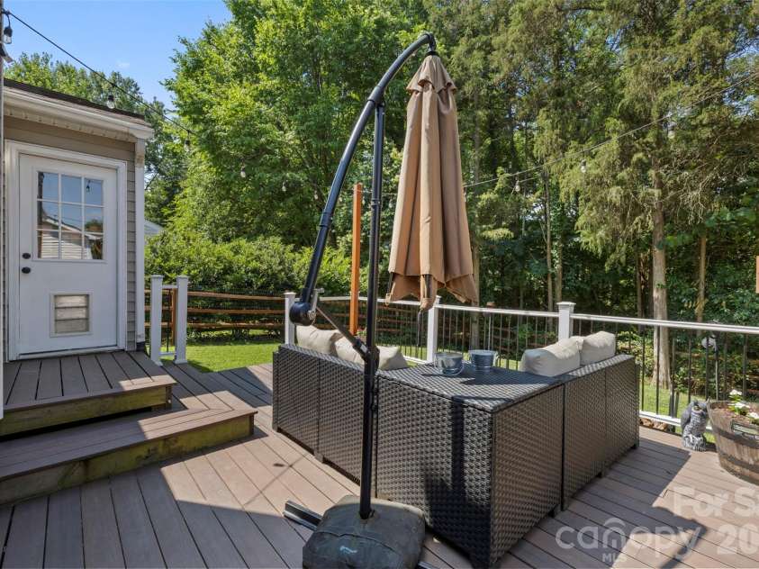 4313 Bubbling Brook Court, Charlotte, NC 28278.  MLS# CAR4391824, YatesRealty ID 30085. 