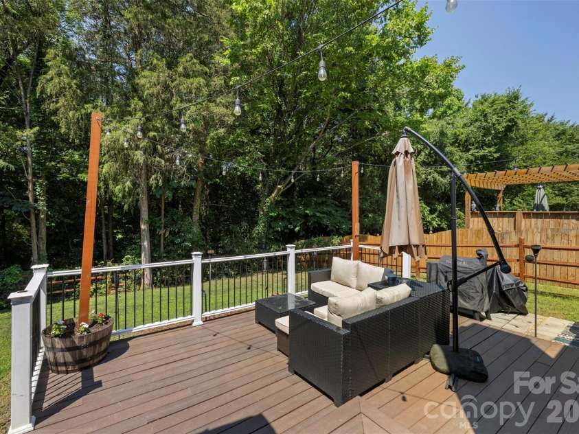 4313 Bubbling Brook Court, Charlotte, NC 28278.  MLS# CAR4391824, YatesRealty ID 30085. 