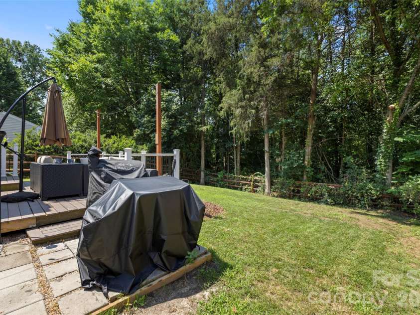 4313 Bubbling Brook Court, Charlotte, NC 28278.  MLS# CAR4391824, YatesRealty ID 30085. 