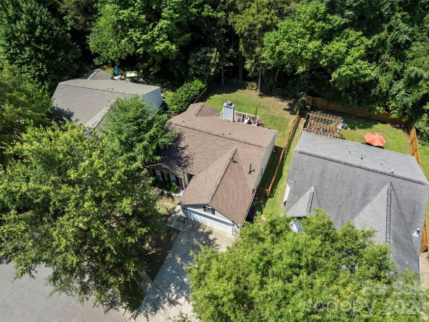 4313 Bubbling Brook Court, Charlotte, NC 28278.  MLS# CAR4391824, YatesRealty ID 30085. 