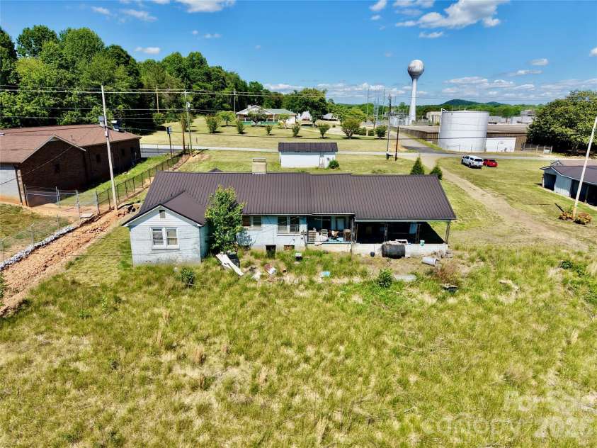 1263 NC 16 Highway, Taylorsville, NC 28681.  MLS# CAR4382911, YatesRealty ID 30087. 