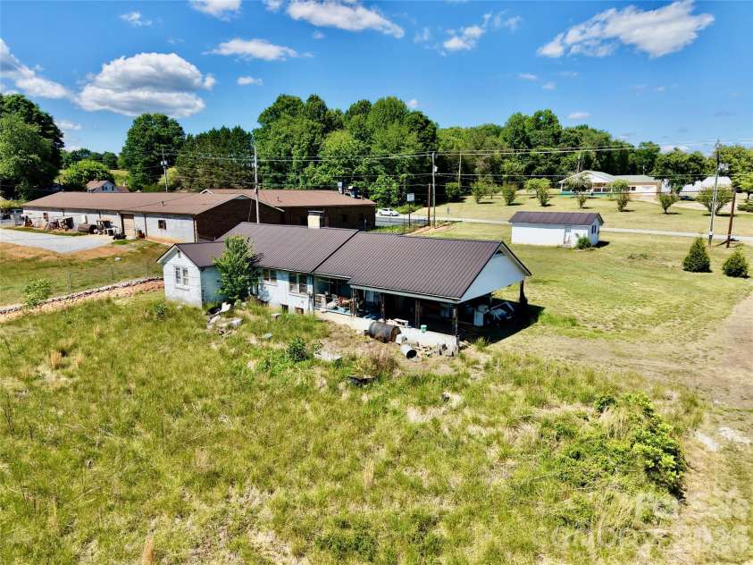 1263 NC 16 Highway, Taylorsville, NC 28681.  MLS# CAR4382911, YatesRealty ID 30087. 