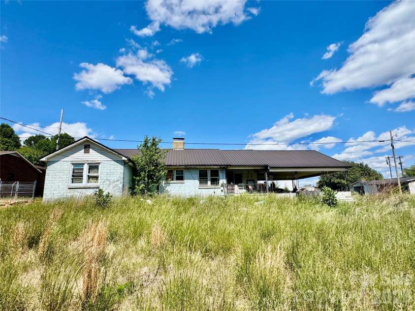 1263 NC 16 Highway, Taylorsville, NC 28681.  MLS# CAR4382911, YatesRealty ID 30087. 