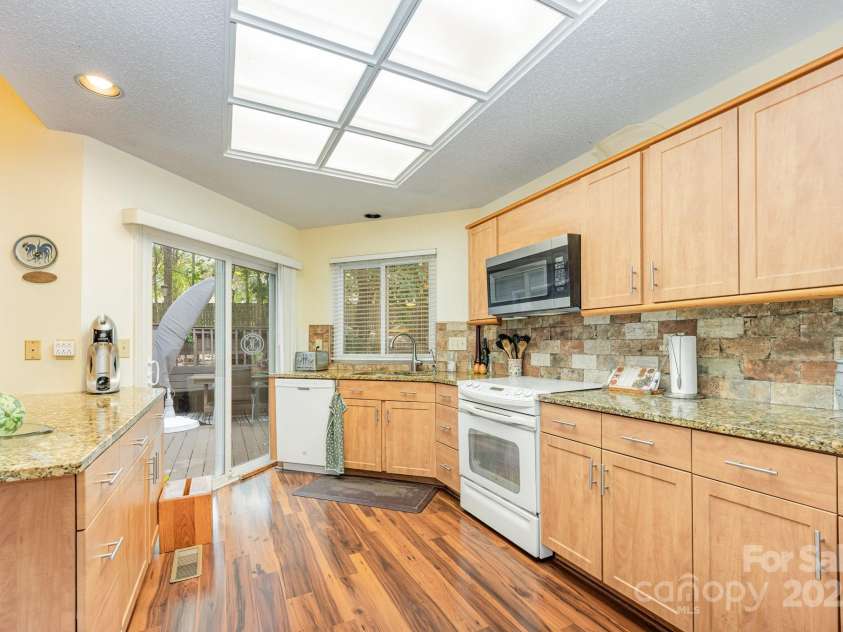 14115 Canvasback Drive, Charlotte, NC 28273.  MLS# CAR4284300, YatesRealty ID 30087. 