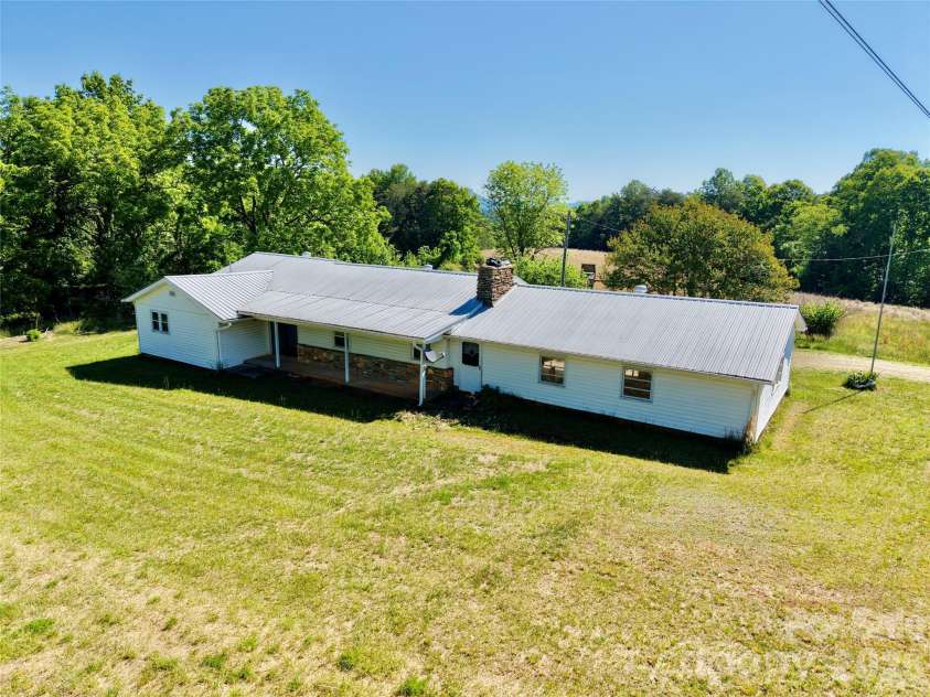 5028 Kurstie Lane, Boonville, NC 27011.  MLS# CAR4381557, YatesRealty ID 30088. 
