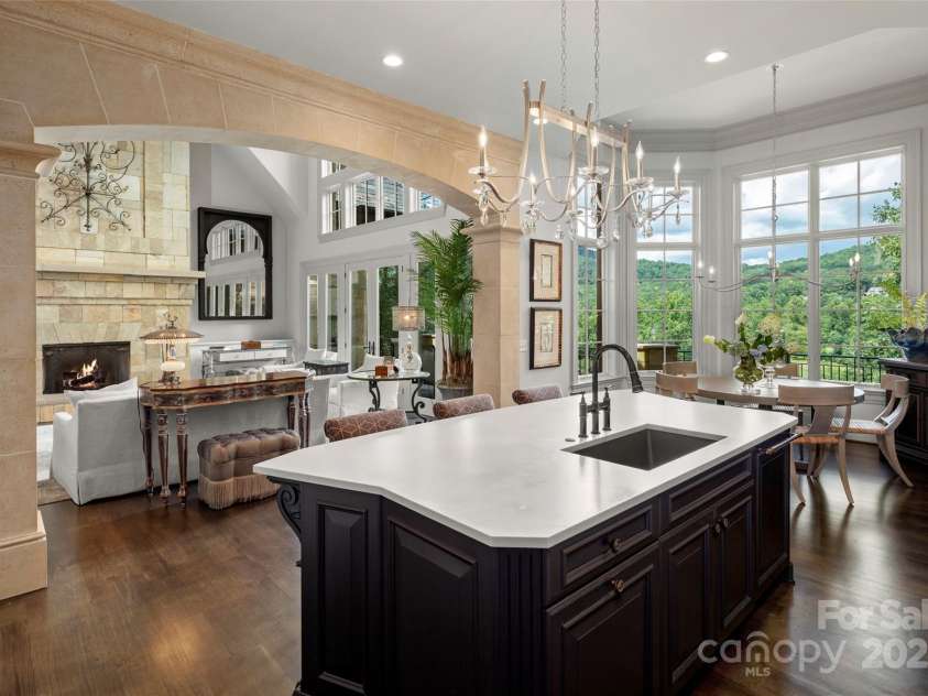 1829 Bella Vista Court, Arden, NC 28704.  MLS# CAR4287016, YatesRealty ID 30089. 
