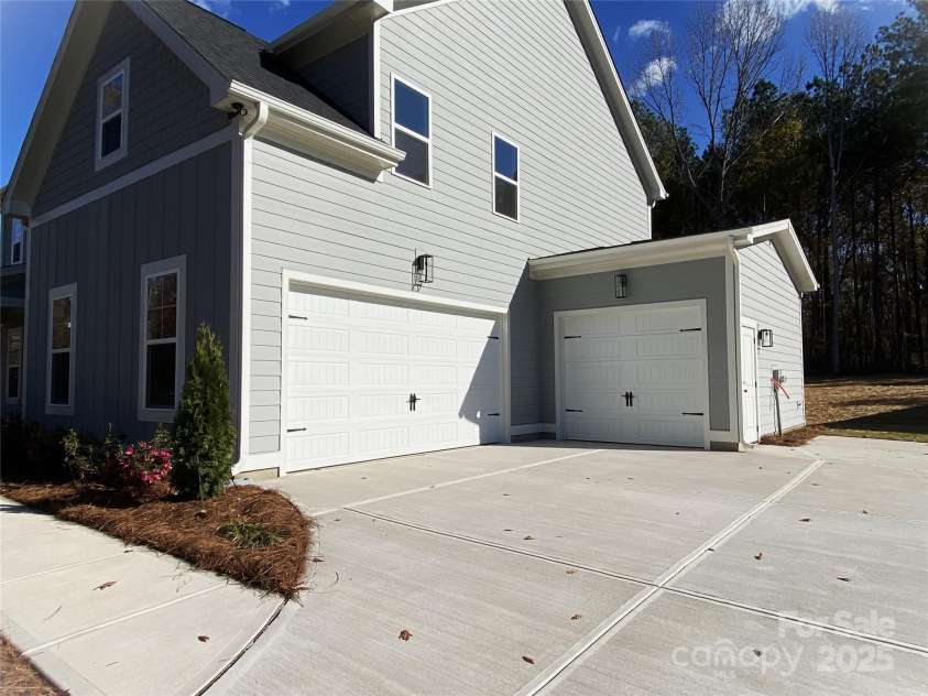 107 Blackbeard Lane, Mooresville, NC 28117.  MLS# CAR4299353, YatesRealty ID 3009. 