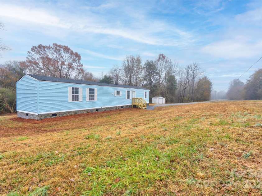 2124 Mcbrayer Springs Road, Shelby, NC 28150.  MLS# CAR4206990, YatesRealty ID 3009. Front Left