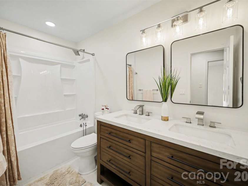 14921 August Lane, Charlotte, NC 28227.  MLS# CAR4360349, YatesRealty ID 30090. 