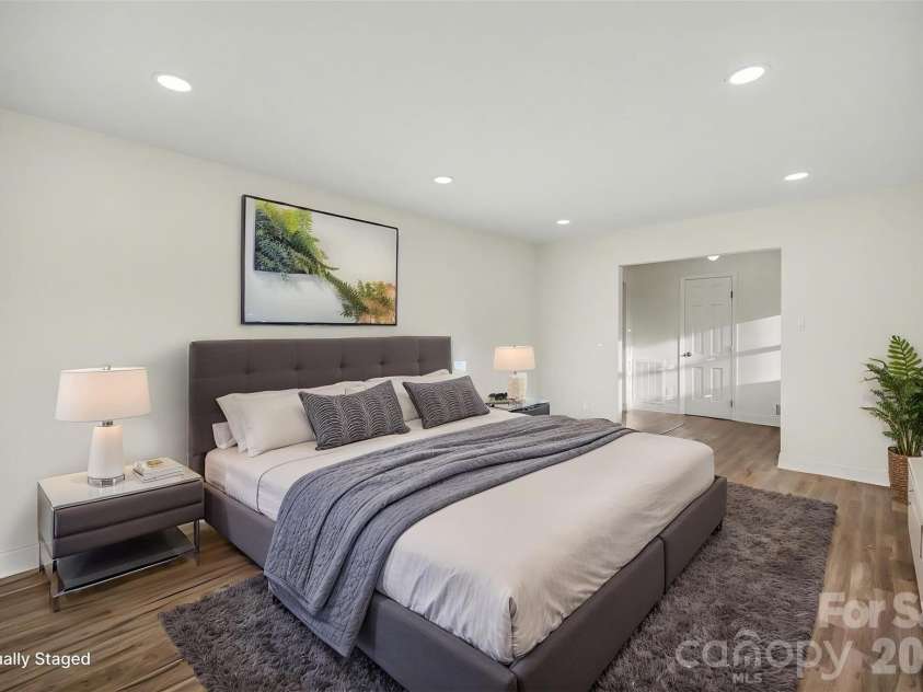 14921 August Lane, Charlotte, NC 28227.  MLS# CAR4360349, YatesRealty ID 30090. Staged