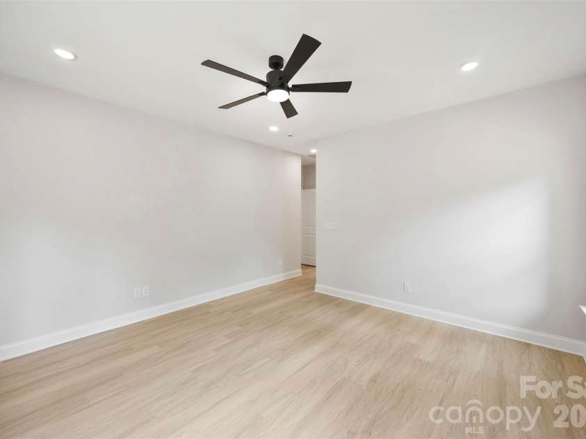 4523 Binwhe Lane, Gastonia, NC 28052.  MLS# CAR4392107, YatesRealty ID 30091. 