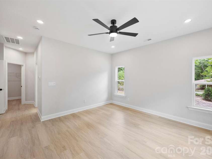 4523 Binwhe Lane, Gastonia, NC 28052.  MLS# CAR4392107, YatesRealty ID 30091. 