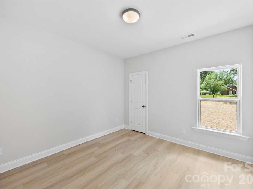 4523 Binwhe Lane, Gastonia, NC 28052.  MLS# CAR4392107, YatesRealty ID 30091. 