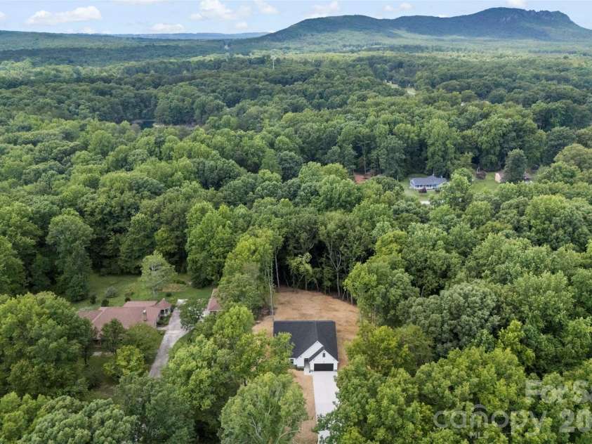 4523 Binwhe Lane, Gastonia, NC 28052.  MLS# CAR4392107, YatesRealty ID 30091. 