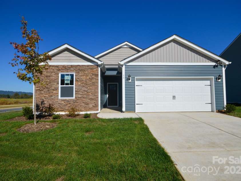 15 Shorthorn Road, Fletcher, NC 28732.  MLS# CAR4286880, YatesRealty ID 30092. 