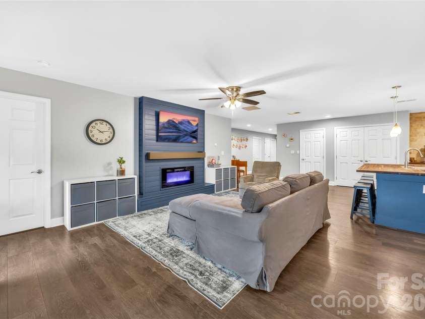 953 Rocky Meadows Lane, Concord, NC 28025.  MLS# CAR4384156, YatesRealty ID 30092. Electric fireplace