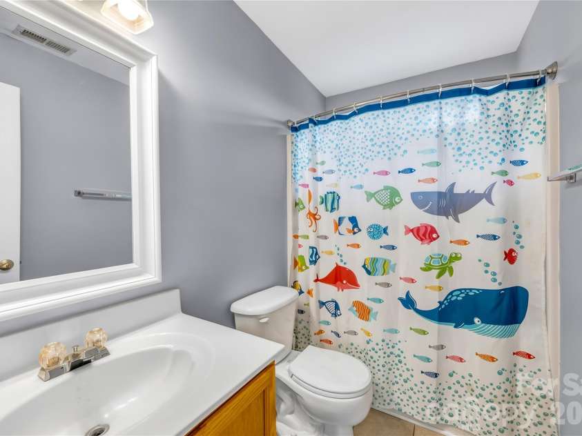 953 Rocky Meadows Lane, Concord, NC 28025.  MLS# CAR4384156, YatesRealty ID 30092. Full bath upstairs