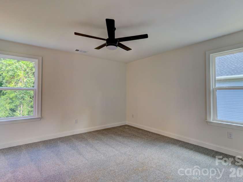 607 LeGrand Street, Shelby, NC 28150.  MLS# CAR4390566, YatesRealty ID 30094. 