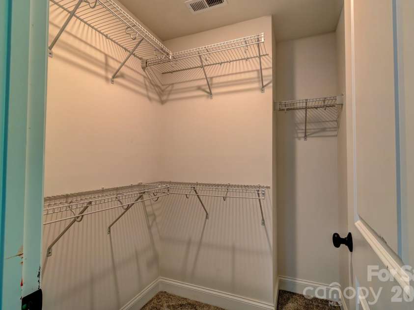 607 LeGrand Street, Shelby, NC 28150.  MLS# CAR4390566, YatesRealty ID 30094. 