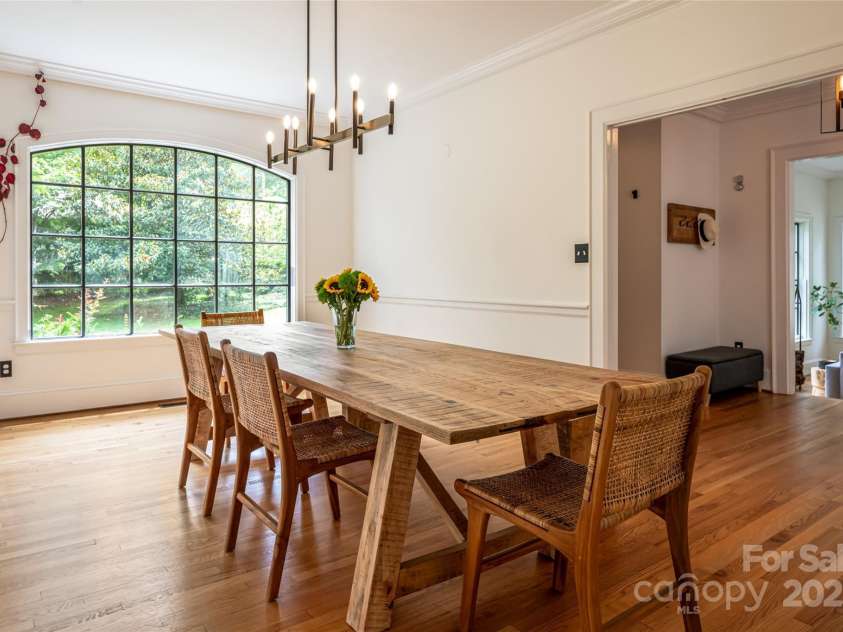 3 Lone Pine Road, Biltmore Forest, NC 28803.  MLS# CAR4286161, YatesRealty ID 30095. Dinning Room