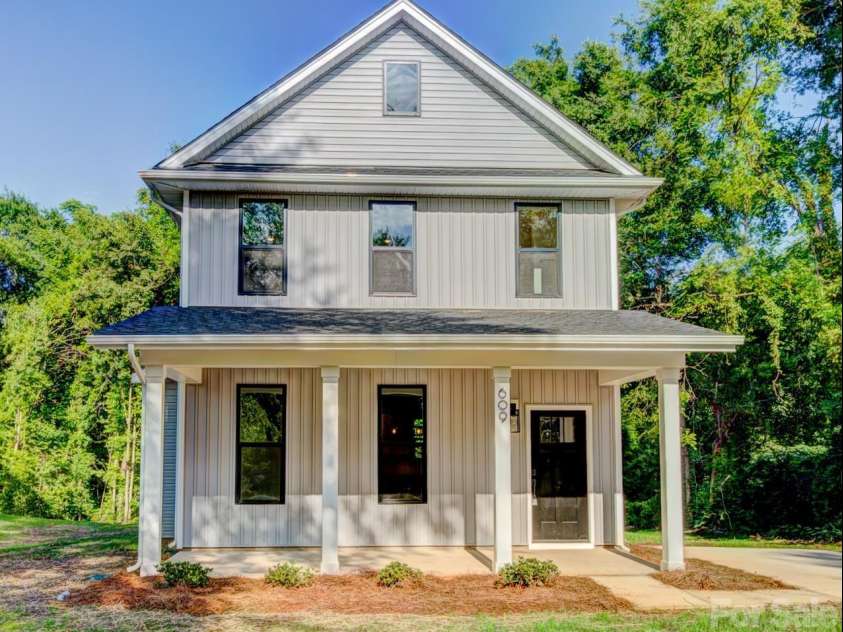 609 Legrand Street, Shelby, NC 28150.  MLS# CAR4390554, YatesRealty ID 30095. 