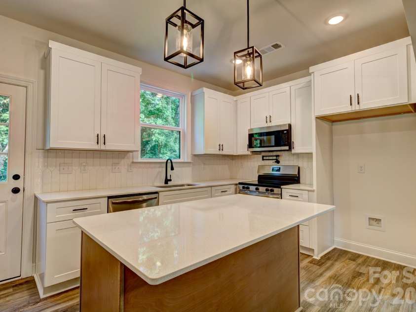 609 Legrand Street, Shelby, NC 28150.  MLS# CAR4390554, YatesRealty ID 30095. 