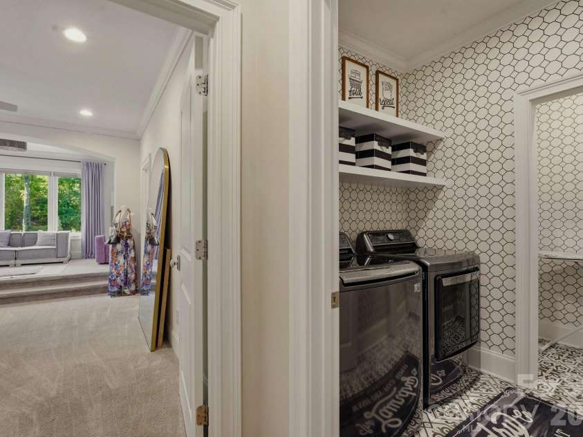 4064 Poplar Ridge Drive, Fort Mill, SC 29715.  MLS# CAR4385848, YatesRealty ID 30097. 3rd Laundry