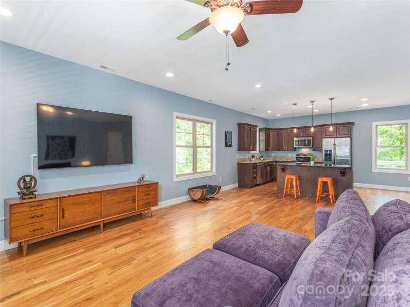 219 Courtland Place, Asheville, NC 28801.  MLS# CAR4252629, YatesRealty ID 30098. Open Floor Plan
